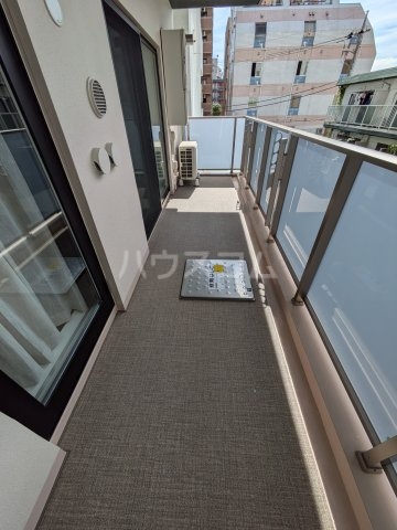 20/30 バルコニー