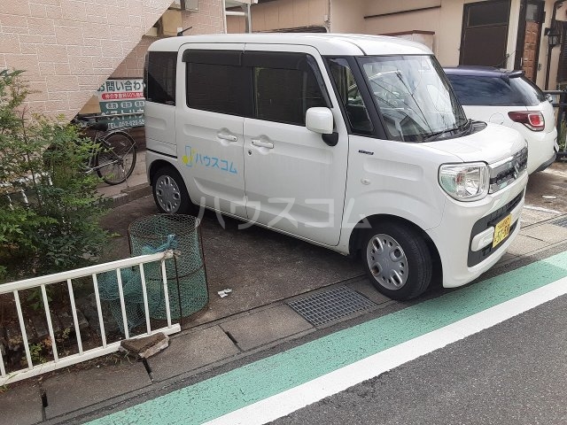 19/28 駐車場