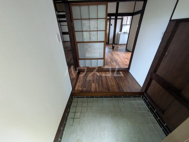 13/30 玄関