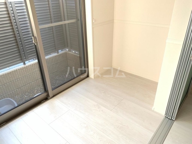 19/30 バルコニー