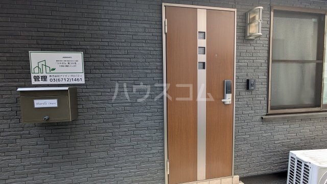 14/18 エントランス