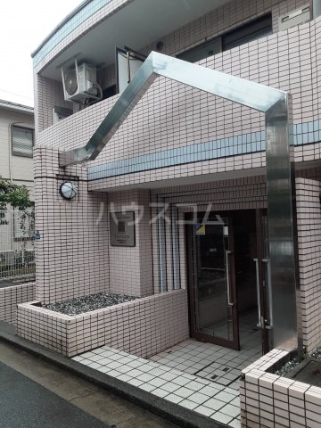 24/29 エントランス