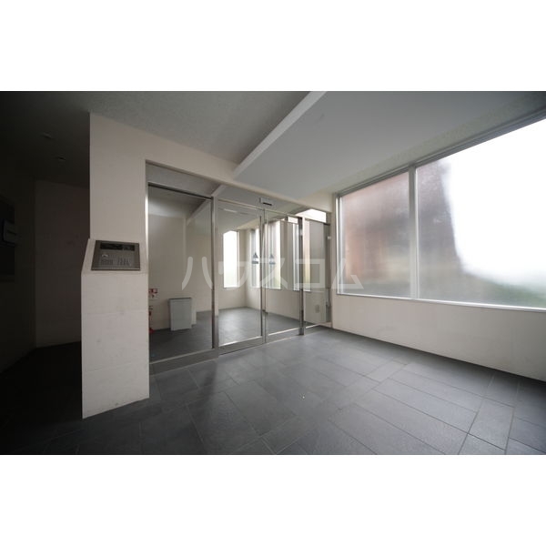 4/5 エントランス