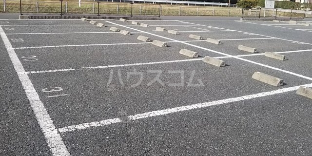 17/27 駐車場