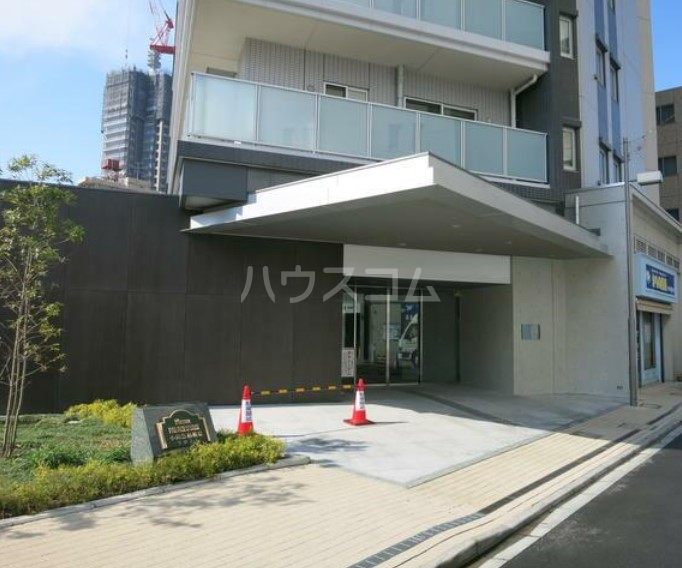 21/29 エントランス