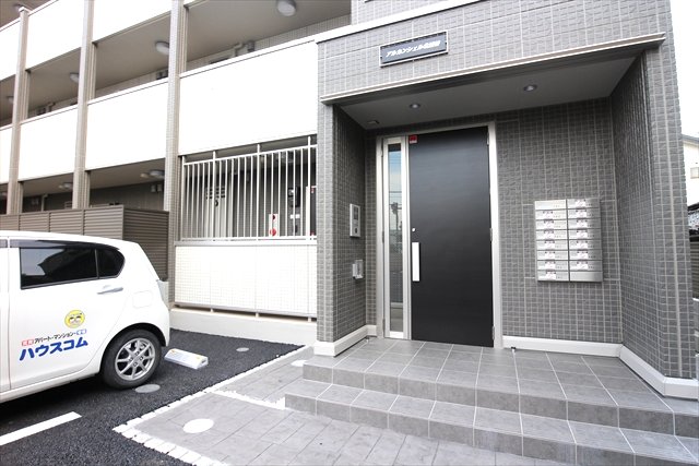 20/29 エントランス