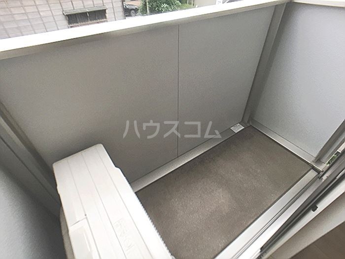 13/19 バルコニー