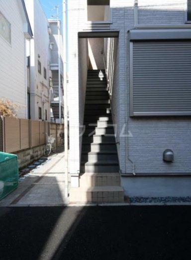 17/22 エントランス