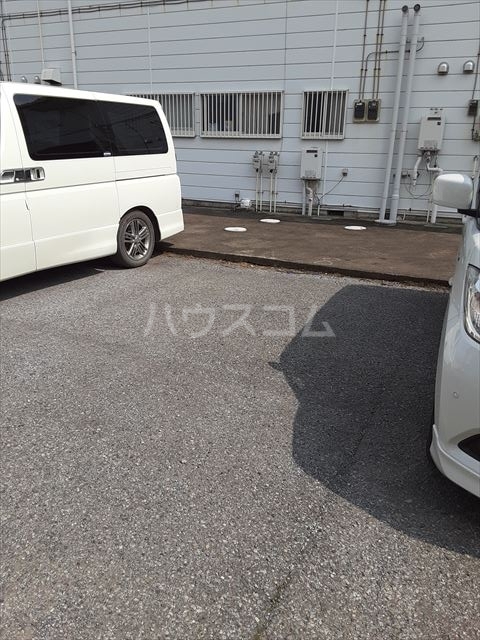 22/30 駐車場