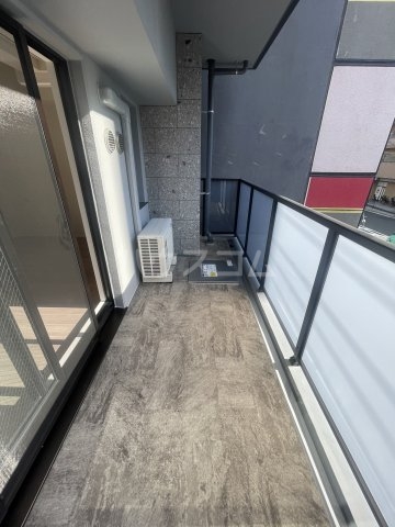 18/27 バルコニー