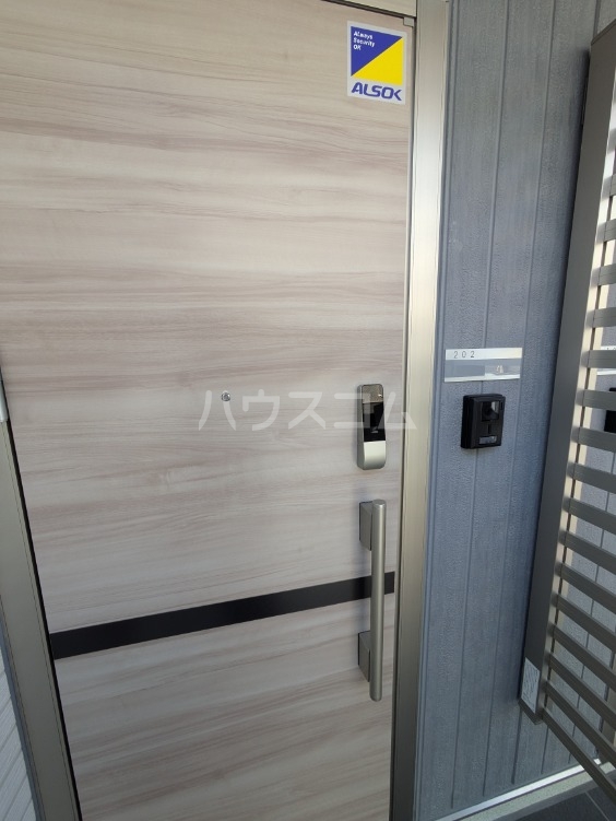 19/20 エントランス