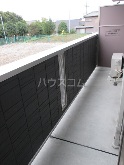 13/18 バルコニー