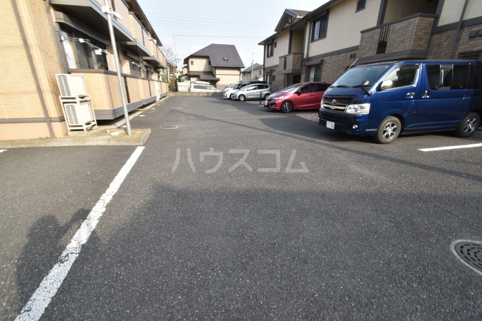 20/30 駐車場