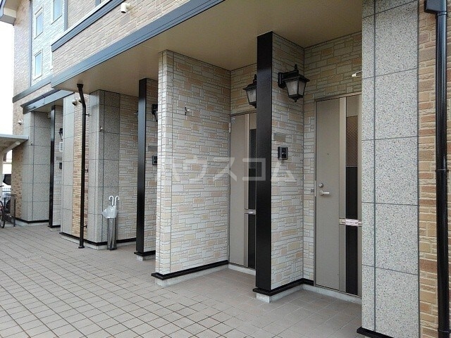 17/21 エントランス