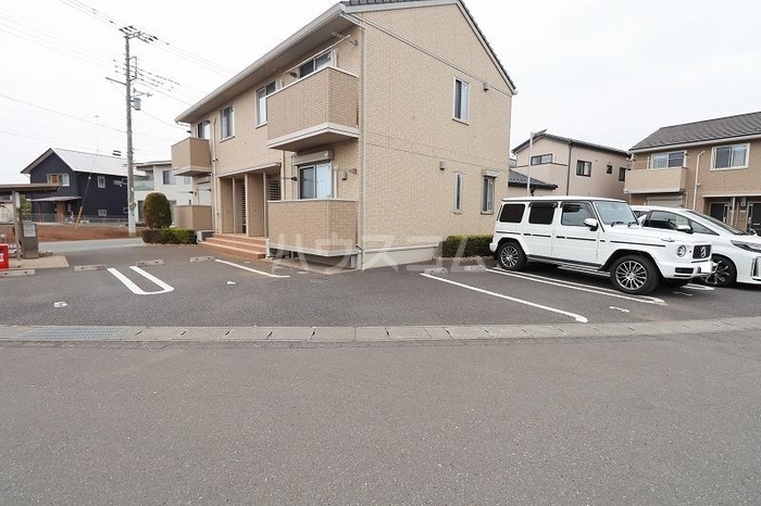 18/21 駐車場
