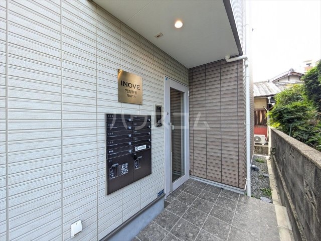 2/3 エントランス