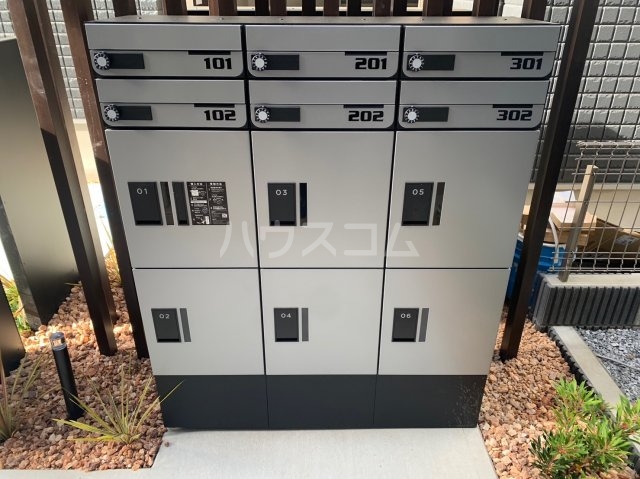 26/28 エントランス