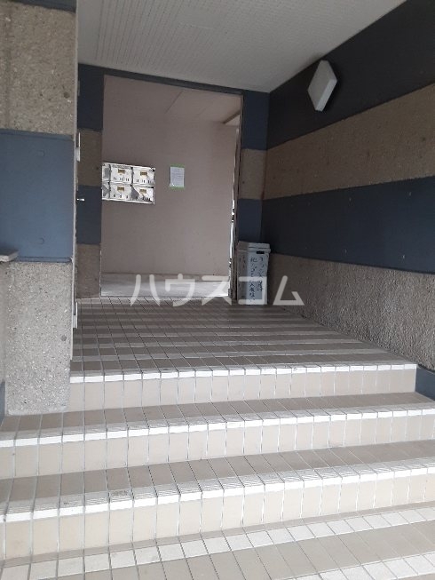 14/23 エントランス