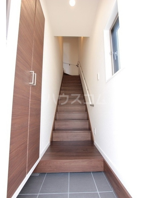 13/30 玄関