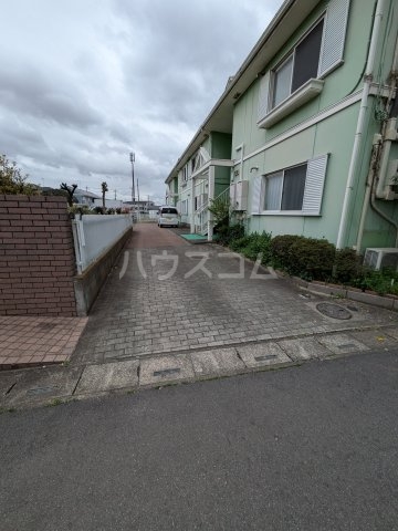 28/30 エントランス