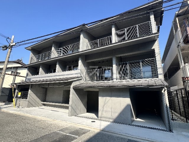 2/30 外観