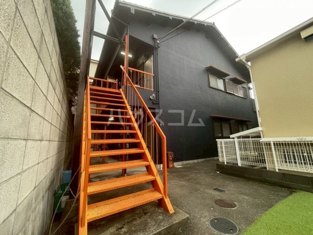 2/30 外観