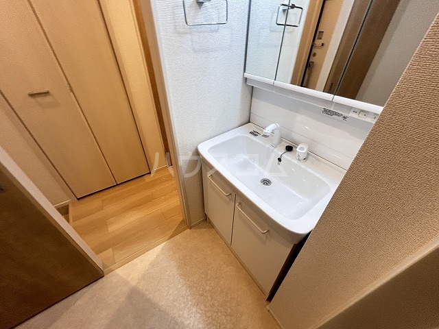 20/30 洗面
