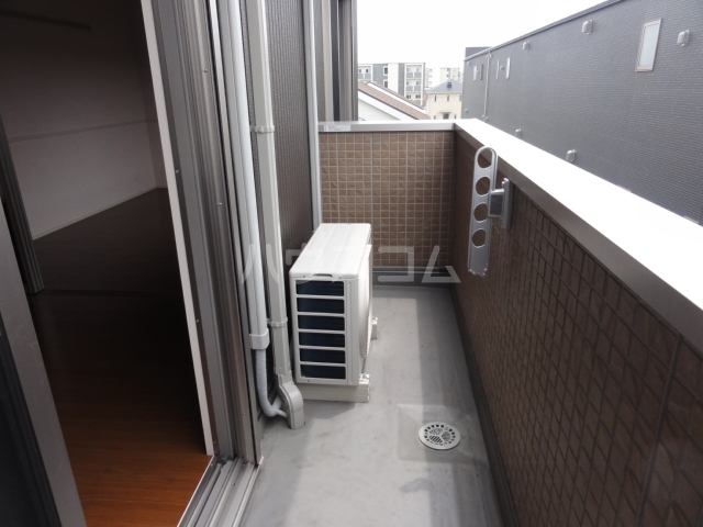 19/30 バルコニー