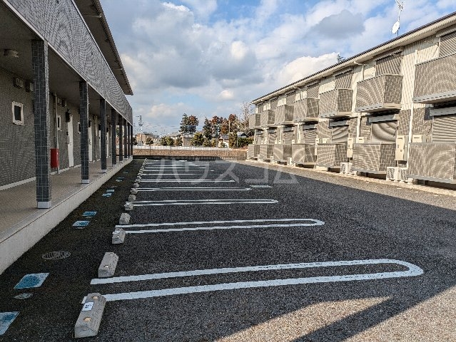 2/6 駐車場