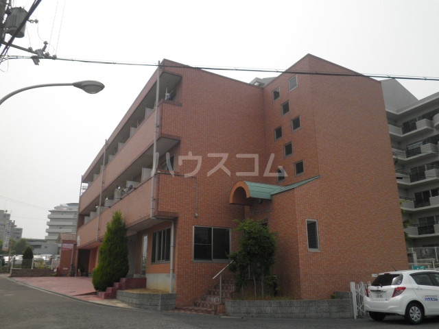 16/17 エントランス