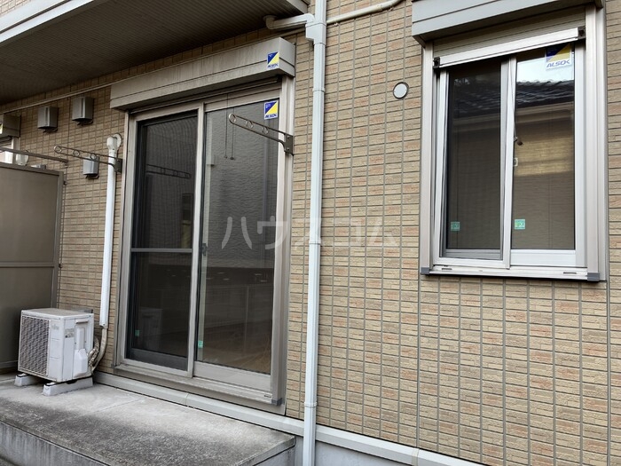 2/3 エントランス