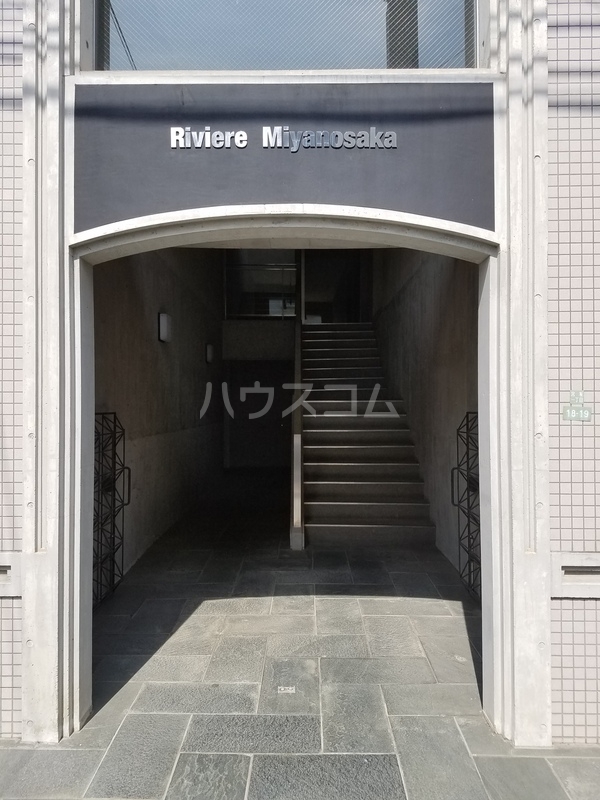 14/24 エントランス