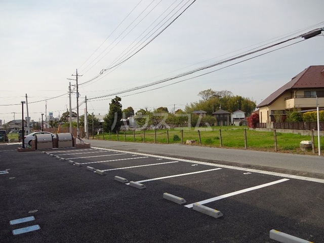 22/23 駐車場