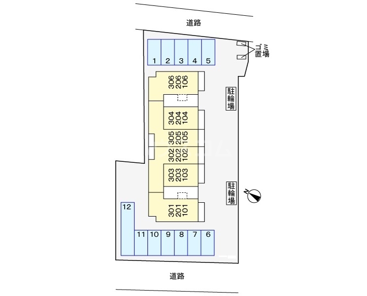22/28 駐車場