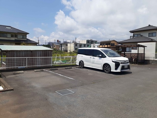 16/22 駐車場