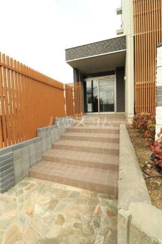 29/30 エントランス