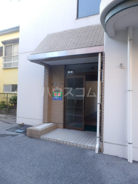 21/29 エントランス