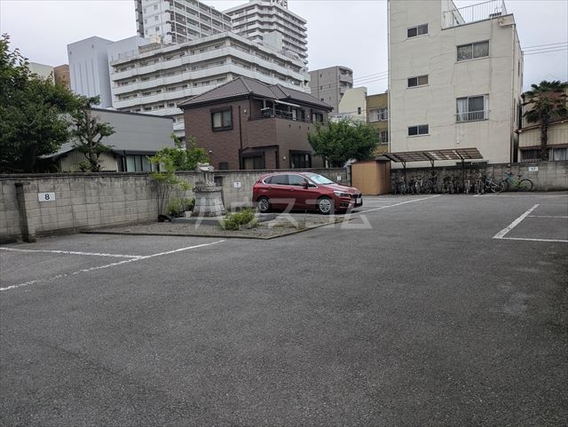 19/27 駐車場