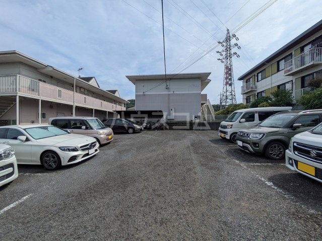 28/30 駐車場