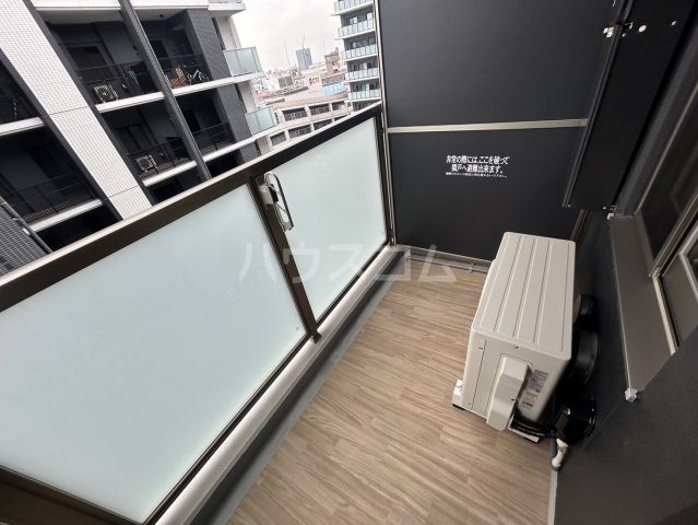 19/30 バルコニー