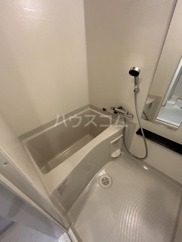 13/30 浴室