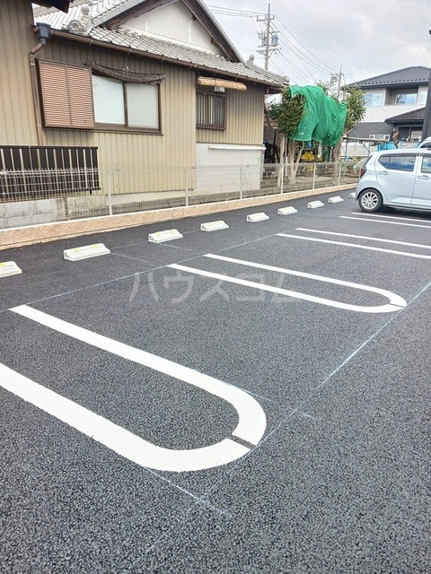 16/22 駐車場