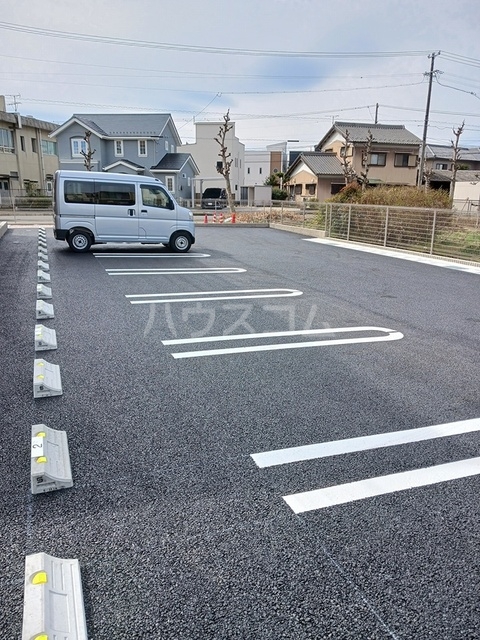 16/22 駐車場