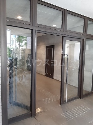 3/5 エントランス