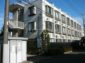 川村第４マンションの外観