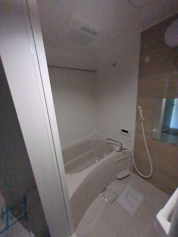 13/30 浴室