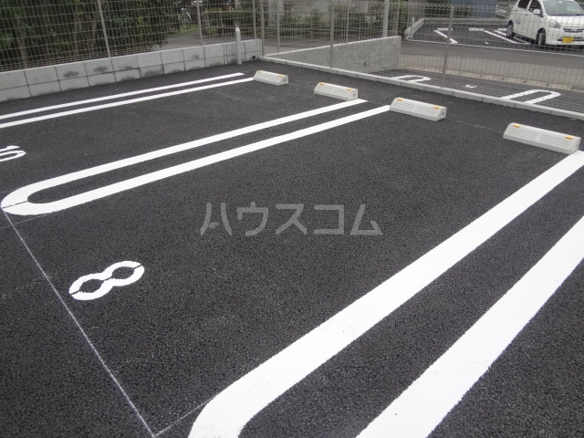 2/5 駐車場