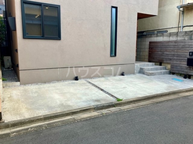 3/5 駐車場