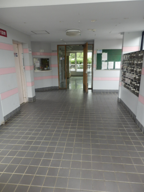 21/25 エントランス