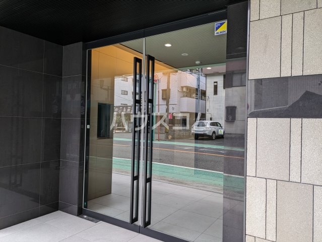 29/30 エントランス